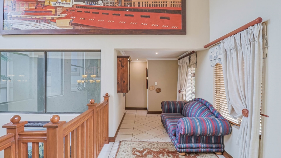 5 Bedroom Property for Sale in Birdwood Estate North West